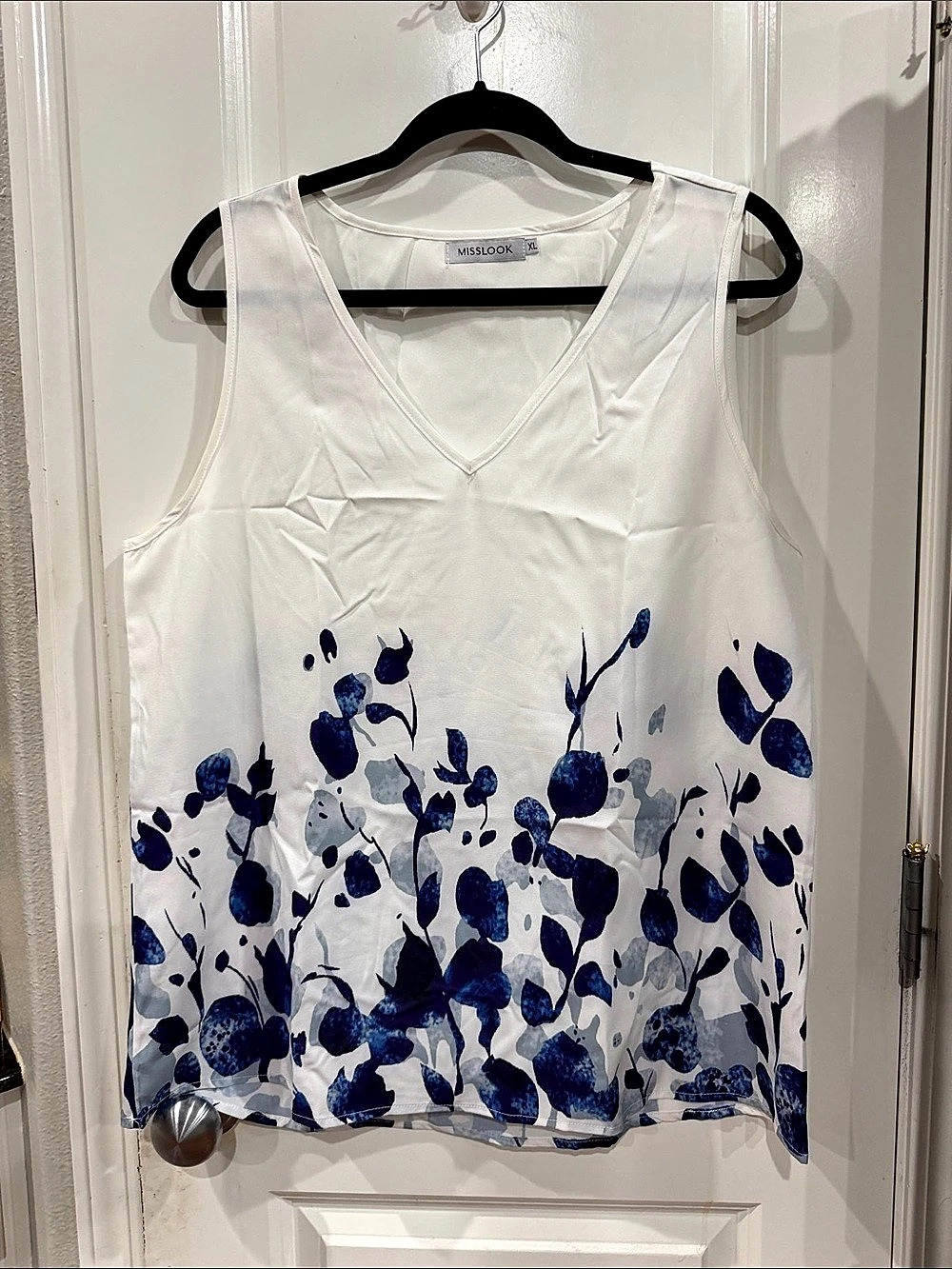 Misslook Floral Cotton Tank Top in White & Blue Size XL